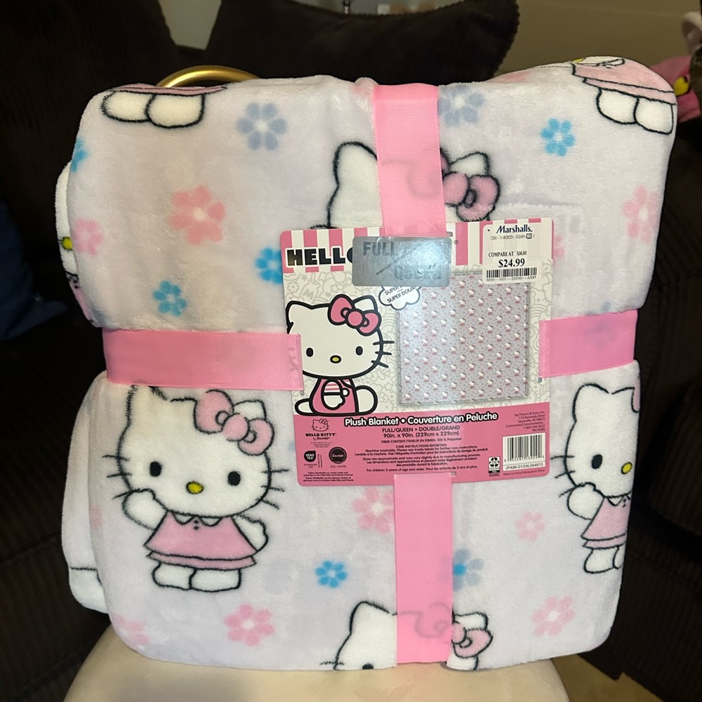 Hello Kitty Plush Blanket